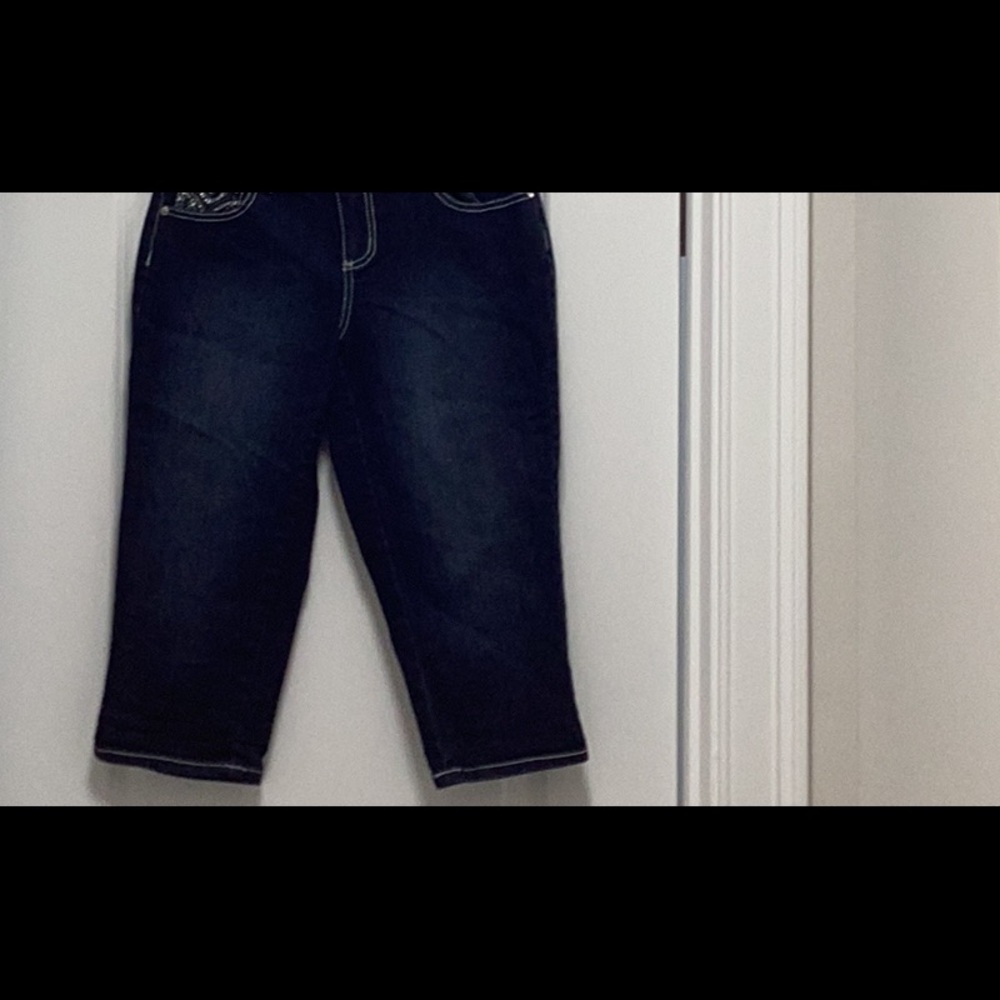 One One  Denim capri Jeans